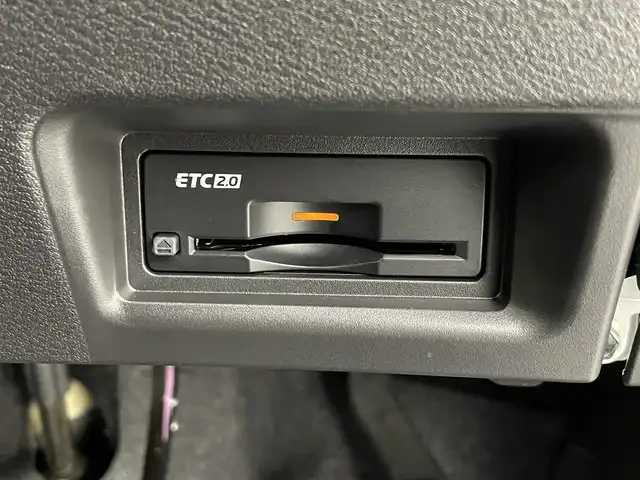 日産 セレナ e－パワー ハイウェイスター V 熊本県 2025(令7)年 0.1千km 白Ⅱ 登録済未使用車/純正１２．３インチナビ/アラウンドビューモニター/ビルトインＥＴＣ　/前後ドライブレコーダー　/ビルトインＥＴＣ２．０　/前後クリアランスソナー　/プロパイロット/車線逸脱警報/車線逸脱防止支援システム/後側方車両検知警報/後側方衝突防止支援/前方衝突防止支援/踏み間違い衝突防止支援/インテリジェントクルーズ/車線維持支援/先行車発進お知らせ機能/ブラインドスポットモニター/横滑り防止/両側パワースライドドア/デジタルインナーミラー/純正16インチAW/オートライト/オートマチックハイビーム/LEDヘッドライト/フォグライト/スマートキー/プッシュスタート/スペアキー1本