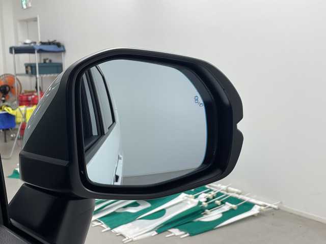 ホンダ ステップワゴン スパーダ eHEV 埼玉県 2025(令7)年 0.1千km プラチナホワイトパール 登録済未使用車/純正11.4インチナビ　VXM-247VFLi/(Bluetooth/USB/CD/DVD/AM/FM)/地デジフルセグ/バックカメラ/Honda SENSING/・衝突軽減ブレーキ/・アダプティブクルーズコントロール/・先行車発進お知らせ機能/・路外逸脱抑制機能/・標識認識機能/・ブラインドスポットインフォメーション/・オートハイビーム/パワーバックドア/オットマン/運転席・助手席シートヒーター/全列USBチャージャー/パドルシフト/電子パーキングシステム/ブレーキホールド/ロールサンシェード/ウィンカーミラー/フロントフォグランプ/純正16インチアルミホイール