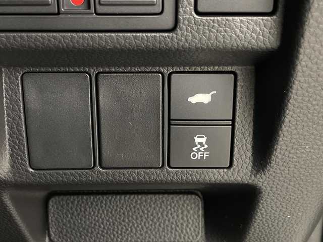 ホンダ ステップワゴン スパーダ eHEV 埼玉県 2025(令7)年 0.1千km プラチナホワイトパール 登録済未使用車/純正11.4インチナビ　VXM-247VFLi/(Bluetooth/USB/CD/DVD/AM/FM)/地デジフルセグ/バックカメラ/Honda SENSING/・衝突軽減ブレーキ/・アダプティブクルーズコントロール/・先行車発進お知らせ機能/・路外逸脱抑制機能/・標識認識機能/・ブラインドスポットインフォメーション/・オートハイビーム/パワーバックドア/オットマン/運転席・助手席シートヒーター/全列USBチャージャー/パドルシフト/電子パーキングシステム/ブレーキホールド/ロールサンシェード/ウィンカーミラー/フロントフォグランプ/純正16インチアルミホイール