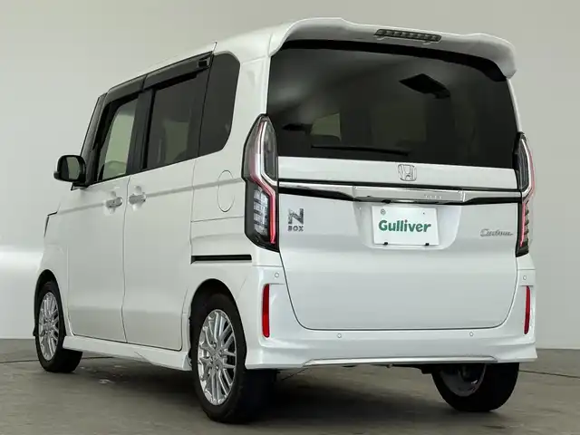 ホンダ Ｎ ＢＯＸ カスタム L ターボ 愛知県 2023(令5)年 3.3万km プラチナホワイトパール ホンダセンシング/衝突被害軽減ブレーキ/誤発信抑制機能/アダプティブクルーズコントロール/車線維持支援システム/先行車発進お知らせ機能/オートハイビーム/横滑り防止装置/盗難防止装置/両側パワースライド/純正ナビ/フルセグTV/Bluetooth/CD/DVD/AM/FM/iPod/AUX/純正15インチアルミホイール/ハーフレザーシート/革巻きステアリング/ステアリングスイッチ/スマートキー/プッシュスタート/ブレーキホールド