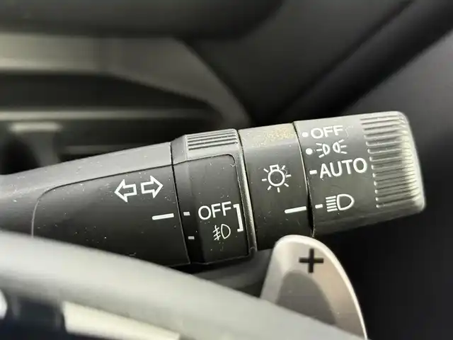 ホンダ Ｎ ＢＯＸ カスタム L ターボ 愛知県 2023(令5)年 3.3万km プラチナホワイトパール ホンダセンシング/衝突被害軽減ブレーキ/誤発信抑制機能/アダプティブクルーズコントロール/車線維持支援システム/先行車発進お知らせ機能/オートハイビーム/横滑り防止装置/盗難防止装置/両側パワースライド/純正ナビ/フルセグTV/Bluetooth/CD/DVD/AM/FM/iPod/AUX/純正15インチアルミホイール/ハーフレザーシート/革巻きステアリング/ステアリングスイッチ/スマートキー/プッシュスタート/ブレーキホールド