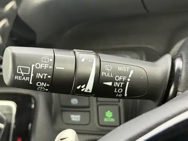 ホンダ Ｎ ＢＯＸ カスタム L ターボ 愛知県 2023(令5)年 3.3万km プラチナホワイトパール ホンダセンシング/衝突被害軽減ブレーキ/誤発信抑制機能/アダプティブクルーズコントロール/車線維持支援システム/先行車発進お知らせ機能/オートハイビーム/横滑り防止装置/盗難防止装置/両側パワースライド/純正ナビ/フルセグTV/Bluetooth/CD/DVD/AM/FM/iPod/AUX/純正15インチアルミホイール/ハーフレザーシート/革巻きステアリング/ステアリングスイッチ/スマートキー/プッシュスタート/ブレーキホールド