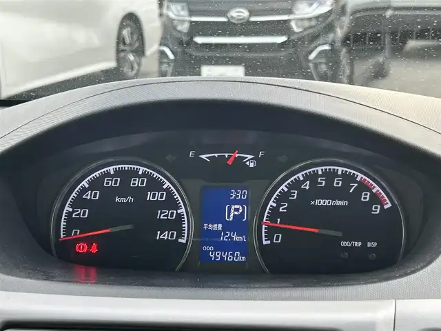 ダイハツ ムーヴ カスタム X LTD 大阪府 2012(平24)年 5万km ブライトシルバーメタリック 純正ナビ/・ワンセグTV/CD/DVD/AUX/ラジオ/主要装備/・バックカメラ/・アイドリングストップ/・横滑り防止装置/・ベンチシート/・フルフラット/・キセノンヘッドライト/・ハロゲンフォグランプ/・純正フロアマット/・純正アルミホイール/・プッシュスタート/・スマートキー/・ETC