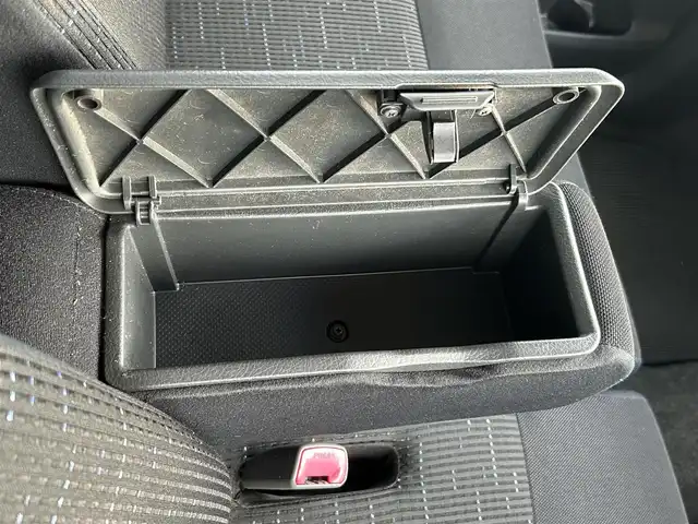 ダイハツ ムーヴ カスタム X LTD 大阪府 2012(平24)年 5万km ブライトシルバーメタリック 純正ナビ/・ワンセグTV/CD/DVD/AUX/ラジオ/主要装備/・バックカメラ/・アイドリングストップ/・横滑り防止装置/・ベンチシート/・フルフラット/・キセノンヘッドライト/・ハロゲンフォグランプ/・純正フロアマット/・純正アルミホイール/・プッシュスタート/・スマートキー/・ETC