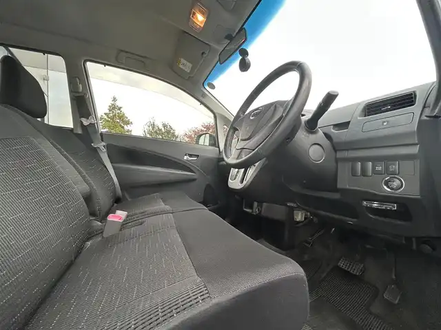 ダイハツ ムーヴ カスタム X LTD 大阪府 2012(平24)年 5万km ブライトシルバーメタリック 純正ナビ/・ワンセグTV/CD/DVD/AUX/ラジオ/主要装備/・バックカメラ/・アイドリングストップ/・横滑り防止装置/・ベンチシート/・フルフラット/・キセノンヘッドライト/・ハロゲンフォグランプ/・純正フロアマット/・純正アルミホイール/・プッシュスタート/・スマートキー/・ETC