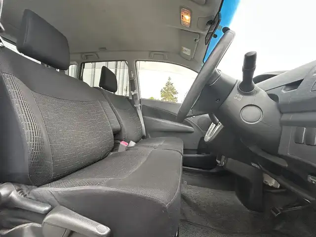 ダイハツ ムーヴ カスタム X LTD 大阪府 2012(平24)年 5万km ブライトシルバーメタリック 純正ナビ/・ワンセグTV/CD/DVD/AUX/ラジオ/主要装備/・バックカメラ/・アイドリングストップ/・横滑り防止装置/・ベンチシート/・フルフラット/・キセノンヘッドライト/・ハロゲンフォグランプ/・純正フロアマット/・純正アルミホイール/・プッシュスタート/・スマートキー/・ETC