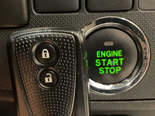 ダイハツ ムーヴ カスタム X LTD 福井県 2012(平24)年 5万km ブライトシルバーメタリック 純正ナビ/ワンセグTV/CD/AUX/ラジオ/バックカメラ/ETC/キセノンヘッドライト/ハロゲンフォグランプ/純正アルミホイール/プッシュスタート/スマートキー/アイドリングストップ/横滑り防止装置/ベンチシート/純正フロアマット