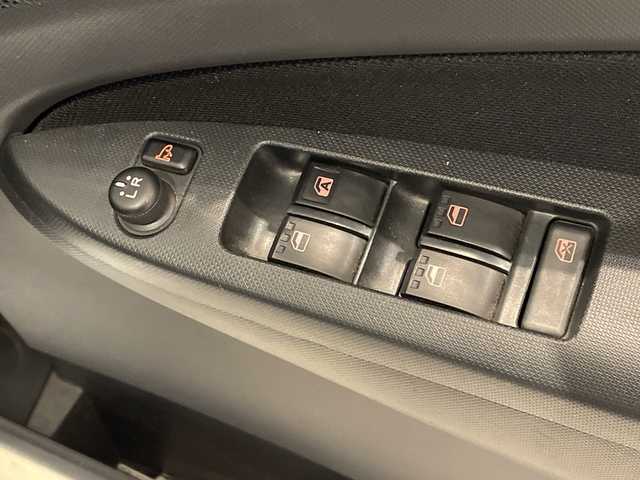 ダイハツ ムーヴ カスタム X LTD 福井県 2012(平24)年 5万km ブライトシルバーメタリック 純正ナビ/ワンセグTV/CD/AUX/ラジオ/バックカメラ/ETC/キセノンヘッドライト/ハロゲンフォグランプ/純正アルミホイール/プッシュスタート/スマートキー/アイドリングストップ/横滑り防止装置/ベンチシート/純正フロアマット