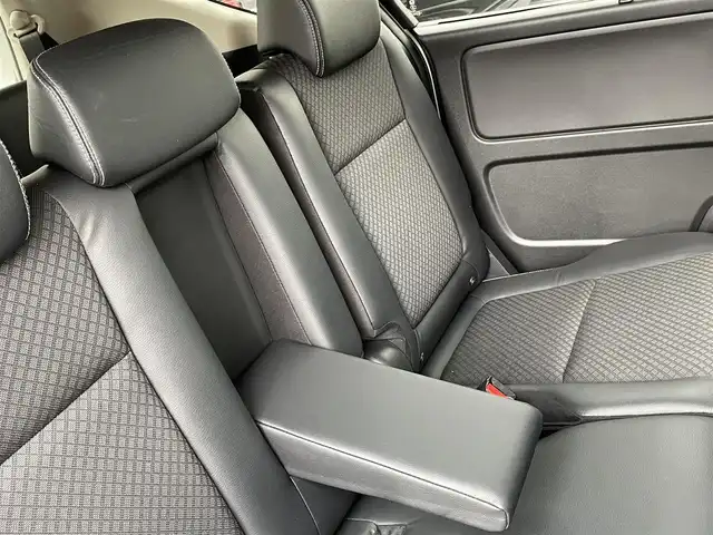 ホンダ フリード ハイブリット G ホンダセンシング 大阪府 2021(令3)年 4.9万km プラチナホワイトパール ホンダセンシング/ワンオーナー/純正9インチナビ/・フルセグTV/BT/USB/バックカメラ/11.6インチフリップダウンモニター/両側パワースライドドア/追従型クルーズコントロール/前ドライブレコーダー/ETC/純正フロアマット/ハーフレザーシート/革巻ハンドル/後席ロールサンシェード/純正15インチAW/取説・保証書/スペアキー/LEDヘッド