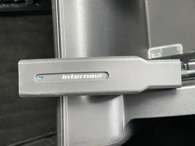 ホンダ フリード ハイブリット G ホンダセンシング 大阪府 2021(令3)年 4.9万km プラチナホワイトパール ホンダセンシング/ワンオーナー/純正9インチナビ/・フルセグTV/BT/USB/バックカメラ/11.6インチフリップダウンモニター/両側パワースライドドア/追従型クルーズコントロール/前ドライブレコーダー/ETC/純正フロアマット/ハーフレザーシート/革巻ハンドル/後席ロールサンシェード/純正15インチAW/取説・保証書/スペアキー/LEDヘッド