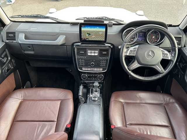 メルセデス・ベンツ ゲレンデヴァーゲン Ｇ３５０ｄ 広島県 2017(平29)年 6.2万km ポーラホワイト 4WD/ディーゼルターボ/サンルーフ/harman/kardonプレミアムサウンド/純正ナビ（フルセグTV/Bluetooth）/バックカメラ/ETC2.0/ブラウンレザーシート/・パワーシート（メモリー機能付き）/・シートヒーター/レーダークルーズコントロール/コーナーセンサー/LEDヘッドライト/オートライト/純正18インチAW/革巻きステアリング/純正フロアマット/スペアキー