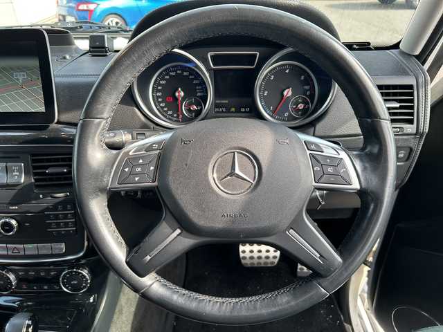 メルセデス・ベンツ ゲレンデヴァーゲン Ｇ３５０ｄ 広島県 2017(平29)年 6.2万km ポーラホワイト 4WD/ディーゼルターボ/サンルーフ/harman/kardonプレミアムサウンド/純正ナビ（フルセグTV/Bluetooth）/バックカメラ/ETC2.0/ブラウンレザーシート/・パワーシート（メモリー機能付き）/・シートヒーター/レーダークルーズコントロール/コーナーセンサー/LEDヘッドライト/オートライト/純正18インチAW/革巻きステアリング/純正フロアマット/スペアキー