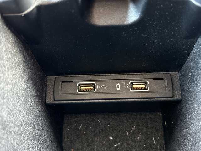 メルセデス・ベンツ ゲレンデヴァーゲン Ｇ３５０ｄ 広島県 2017(平29)年 6.2万km ポーラホワイト 4WD/ディーゼルターボ/サンルーフ/harman/kardonプレミアムサウンド/純正ナビ（フルセグTV/Bluetooth）/バックカメラ/ETC2.0/ブラウンレザーシート/・パワーシート（メモリー機能付き）/・シートヒーター/レーダークルーズコントロール/コーナーセンサー/LEDヘッドライト/オートライト/純正18インチAW/革巻きステアリング/純正フロアマット/スペアキー