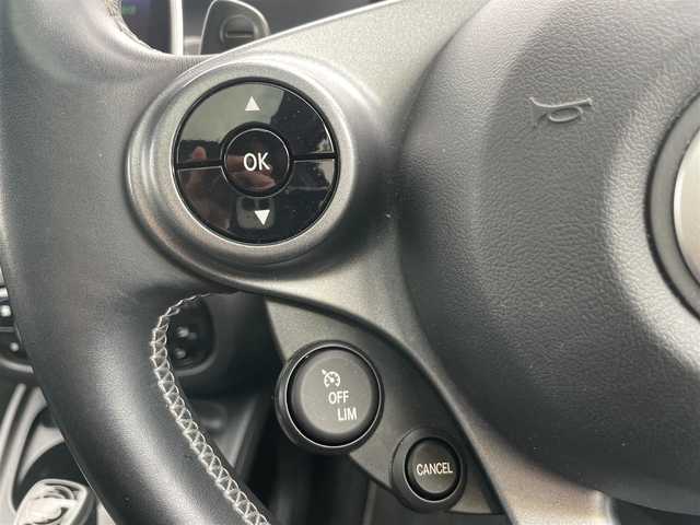 スマート ＭＣＣ スマート フォーフォー BRABUSスポーツ 埼玉県 2019(平31)年 1.4万km サファイアレッド ・社外ナビ/・パノラマガラスルーフ/・レザーシート/・バックカメラ/・クルーズコントロール/・衝突軽減ブレーキ/・コーナーセンサー/・パドルシフト