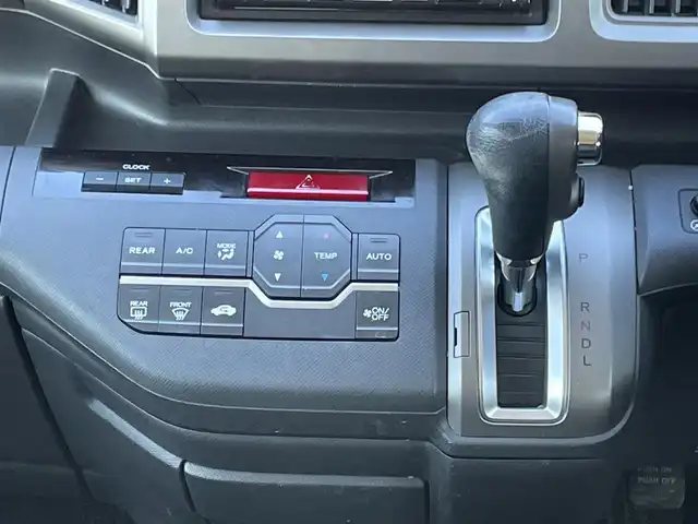 ホンダ ステップワゴン G Eセレクション 山梨県 2014(平26)年 9万km クリスタルブラックパール (株)IDOMが運営する【じしゃロン甲府店】の自社ローン専用車両になります。/こちらは現金またはオートローンご利用時の価格です。自社ローンご希望の方は別途その旨お申付け下さい/社外メモリーナビ/（フルセグTV・DVD・CD・SD・BTオーディオ）/バックカメラ/ETC/両側パワースライドドア/前後ドライブレコーダー/ディスチャージヘッドライト/クルーズコントロール/スマートキー2個/保証書・取説書