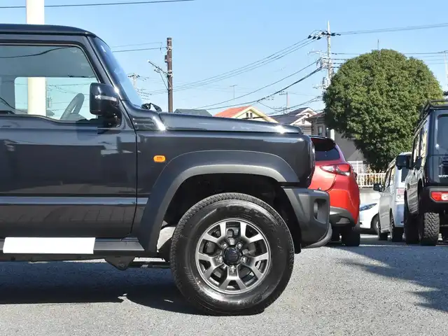 スズキ ジムニー ノマド FC 神奈川県 2025(令7)年 0.1千km 黒 ワンオーナー/セーフティサポート（予防安全技術）/プライバシーガラス/ラゲッジルームランプ/シートヒーター（前席）/純正15インチアルミホイール/純正LEDヘッドライト/フロントフォグランプ/ーーーーーーーーーーーーーーーーーーー/保証書/取扱説明書/スペアスマートキー×1本