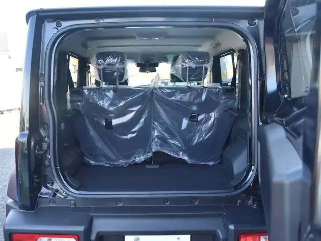 スズキ ジムニー ノマド FC 神奈川県 2025(令7)年 0.1千km 黒 ワンオーナー/セーフティサポート（予防安全技術）/プライバシーガラス/ラゲッジルームランプ/シートヒーター（前席）/純正15インチアルミホイール/純正LEDヘッドライト/フロントフォグランプ/ーーーーーーーーーーーーーーーーーーー/保証書/取扱説明書/スペアスマートキー×1本