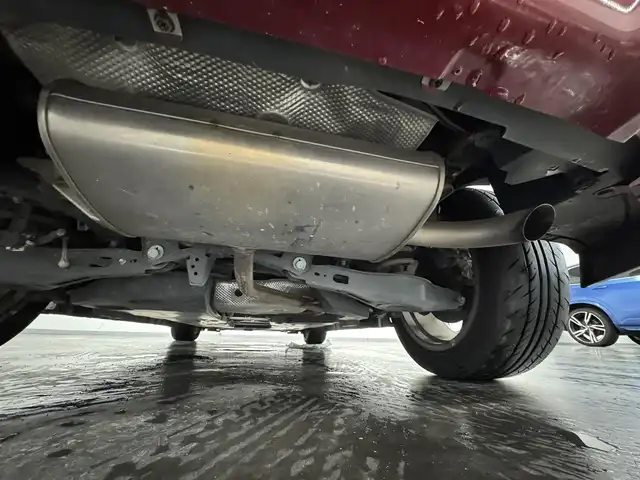トヨタ Ｃ－ＨＲ G LEDエディション 三重県 2018(平30)年 6.9万km ブラック/センシュアルレッドマイカ 2トーン ハイブリッド/FF/フロアCVT/ALPINE 9インチナビ『ビッグX』 X9Z/（CD/DVD/TV/SD/SDREC/RADIO/USB/Bluetooth/HDMI/外部入力）/バックカメラ/TRDエアロ（F/S/R下）/ドライブレコーダー 前方/ビルトイン ETC2.0/Toyota Safety Sense/・プリクラッシュセーフティ［PCS］/・レーンディパーチャーアラート［LDA］（操舵支援あり）/・オートハイビーム［AHB］/・レーダークルコン（全車速追従機能付）/・クリアランスソナー＆バックソナー/・ブラインドスポットモニター［BSM］/・【OP】リヤクロストラフィックアラート［RCTA］/・先行車発進告知機能/装備/・ハーフレザーシート/・シートヒーター（D/N）/・運転席電動ランバーサポート/・左右独立オートエアコン/・オートライト/・LED ヘッドランプ＆フロントフォグランプ/・ステアリングスイッチ/・雨滴感応式フロントワイパー/・電子パーキングブレーキ＆ブレーキホールド/・自動防眩ルームミラー/・純正18inAW/・保/取/・スマートキーx1、リモコンエンジンスターターx1/など