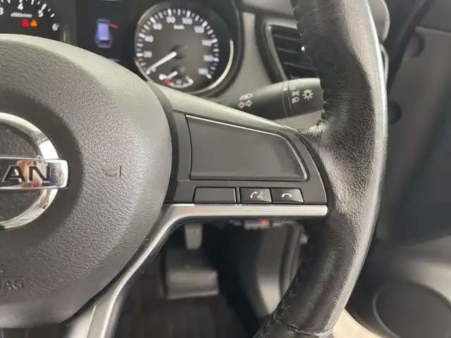 日産 エクストレイル 20X 鹿児島県 2017(平29)年 5.9万km チタニウムカーキ エマージェンシーブレーキ/インテリジェントルームミラー/パワーバックドア/純正SDナビ/（地デジTV/DVD/CD再生機能　Bluetooth)/アラウンドビューモニター/ETC/ウインカーミラー/革巻きステアリング/ステアリングスイッチ/コーナーセンサー/純正18インチアルミホイル/インテリジェントキー