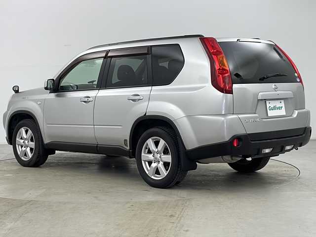 日産 エクストレイル 20Xtt 道央・札幌 2010(平22)年 7.7万km ダイヤモンドシルバー ・純正ナビTV&BT&CD&DVD/・4WD/・VDC/・クルーズコントロール/・ダウンヒルアシストコントロール/・全席シートヒーター/・ドアミラーヒーター/・ドアミラーウィンカー/・撥水シート/・社外ETC/・オールモード4×4/・2WD→4WD切替/・オートライト/・フォグランプ/・インテリジェットキー/・電動格納ミラー/・ルーフレール