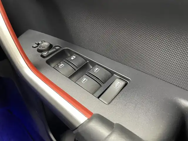 トヨタ ライズ Z 茨城県 2021(令3)年 1.7万km ブラックマイカメタリック 純正ディスプレイオーディオ/・Bluetooth/・AppleCarPlay/AndroidAuto/・HDMI/フルセグ再生可/モデリスタ/SMART ASSIST/・衝突回避支援ブレーキ/・標識認識機能/・先行車発進お知らせ機能/・アダプティブクルーズコントロール/・レーンキープコントロール/・コーナーセンサー/純正アルミホイール/純正フロアマット/ビルトインETC2.0
