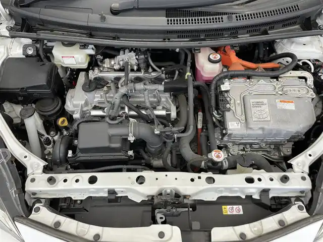 トヨタ アクア G 滋賀県 2019(令1)年 7.9万km ホワイトパールクリスタルシャイン 禁煙車/社外７インチナビ/（Bluetooth・SD・USB・AUX)/バックカメラ/クルーズコントロール/前後コーナーセンサー/レーンキープアシスト/プッシュスタート/オートマチックハイビーム/スマートキー/スペアキー/ビルトインＥＴＣ/電動格納ミラー/衝突被害軽減システム