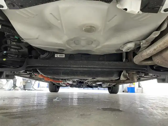 トヨタ アクア G 滋賀県 2019(令1)年 7.9万km ホワイトパールクリスタルシャイン 禁煙車/社外７インチナビ/（Bluetooth・SD・USB・AUX)/バックカメラ/クルーズコントロール/前後コーナーセンサー/レーンキープアシスト/プッシュスタート/オートマチックハイビーム/スマートキー/スペアキー/ビルトインＥＴＣ/電動格納ミラー/衝突被害軽減システム