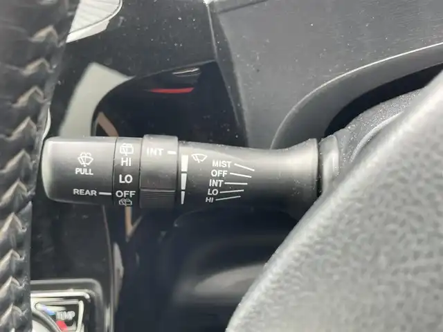 トヨタ アクア G 滋賀県 2019(令1)年 7.9万km ホワイトパールクリスタルシャイン 禁煙車/社外７インチナビ/（Bluetooth・SD・USB・AUX)/バックカメラ/クルーズコントロール/前後コーナーセンサー/レーンキープアシスト/プッシュスタート/オートマチックハイビーム/スマートキー/スペアキー/ビルトインＥＴＣ/電動格納ミラー/衝突被害軽減システム