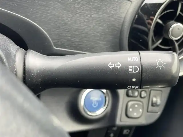 トヨタ アクア G 滋賀県 2019(令1)年 7.9万km ホワイトパールクリスタルシャイン 禁煙車/社外７インチナビ/（Bluetooth・SD・USB・AUX)/バックカメラ/クルーズコントロール/前後コーナーセンサー/レーンキープアシスト/プッシュスタート/オートマチックハイビーム/スマートキー/スペアキー/ビルトインＥＴＣ/電動格納ミラー/衝突被害軽減システム