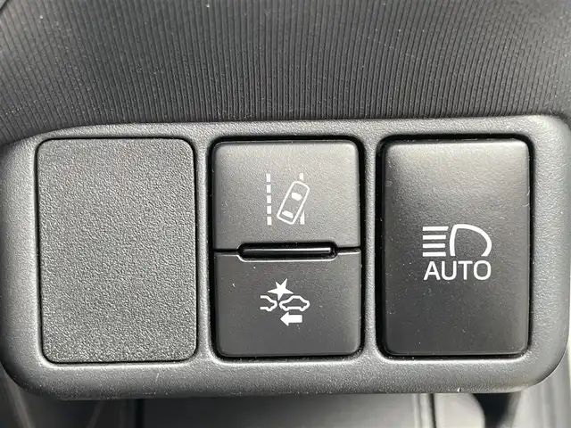トヨタ アクア G 滋賀県 2019(令1)年 7.9万km ホワイトパールクリスタルシャイン 禁煙車/社外７インチナビ/（Bluetooth・SD・USB・AUX)/バックカメラ/クルーズコントロール/前後コーナーセンサー/レーンキープアシスト/プッシュスタート/オートマチックハイビーム/スマートキー/スペアキー/ビルトインＥＴＣ/電動格納ミラー/衝突被害軽減システム