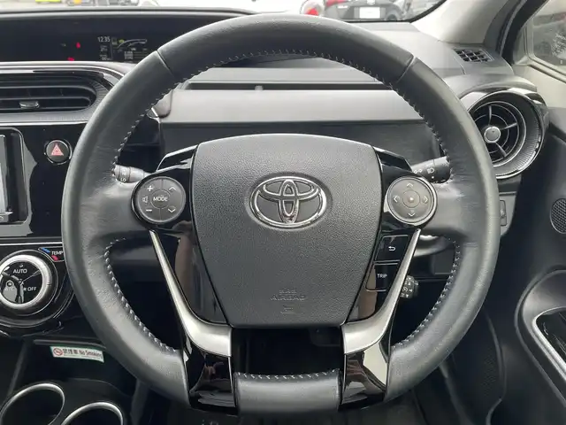 トヨタ アクア G 滋賀県 2019(令1)年 7.9万km ホワイトパールクリスタルシャイン 禁煙車/社外７インチナビ/（Bluetooth・SD・USB・AUX)/バックカメラ/クルーズコントロール/前後コーナーセンサー/レーンキープアシスト/プッシュスタート/オートマチックハイビーム/スマートキー/スペアキー/ビルトインＥＴＣ/電動格納ミラー/衝突被害軽減システム