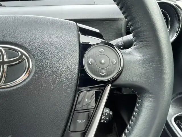 トヨタ アクア G 滋賀県 2019(令1)年 7.9万km ホワイトパールクリスタルシャイン 禁煙車/社外７インチナビ/（Bluetooth・SD・USB・AUX)/バックカメラ/クルーズコントロール/前後コーナーセンサー/レーンキープアシスト/プッシュスタート/オートマチックハイビーム/スマートキー/スペアキー/ビルトインＥＴＣ/電動格納ミラー/衝突被害軽減システム