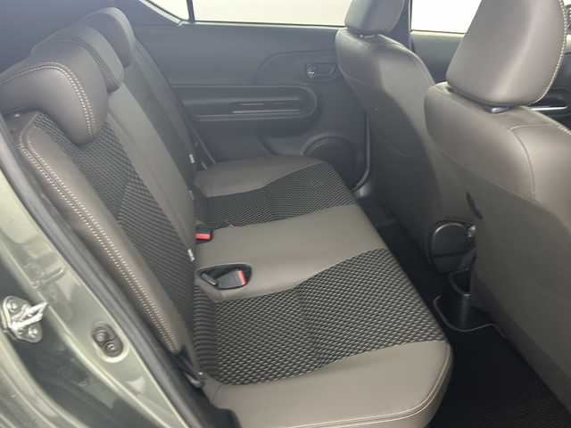 トヨタ アクア クロスオーバー グラム 愛知県 2018(平30)年 4.7万km オリーブマイカM ７インチナビ(AVIC-RW901)/Ｂｌｕｅｔｏｏｔｈ/フルセグ/ＣＤ/ＤＶＤ　/バックカメラ　/ドライブレコーダー　/ビルトインＥＴＣ　/衝突軽減ブレーキ　/レーンキープアシスト　/ハーフレザーシート　/コーナーセンサー/ルーフレール/純正アルミホイール/純正フロアマット/LEDヘッドライト/フォグランプ/オートライト/オートハイビーム