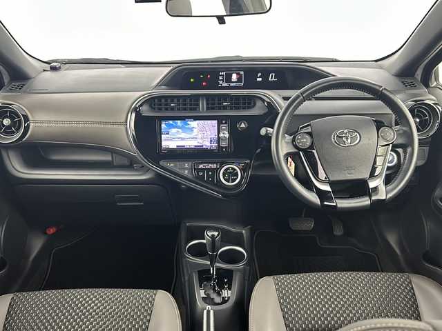 トヨタ アクア クロスオーバー グラム 愛知県 2018(平30)年 4.7万km オリーブマイカM ７インチナビ(AVIC-RW901)/Ｂｌｕｅｔｏｏｔｈ/フルセグ/ＣＤ/ＤＶＤ　/バックカメラ　/ドライブレコーダー　/ビルトインＥＴＣ　/衝突軽減ブレーキ　/レーンキープアシスト　/ハーフレザーシート　/コーナーセンサー/ルーフレール/純正アルミホイール/純正フロアマット/LEDヘッドライト/フォグランプ/オートライト/オートハイビーム