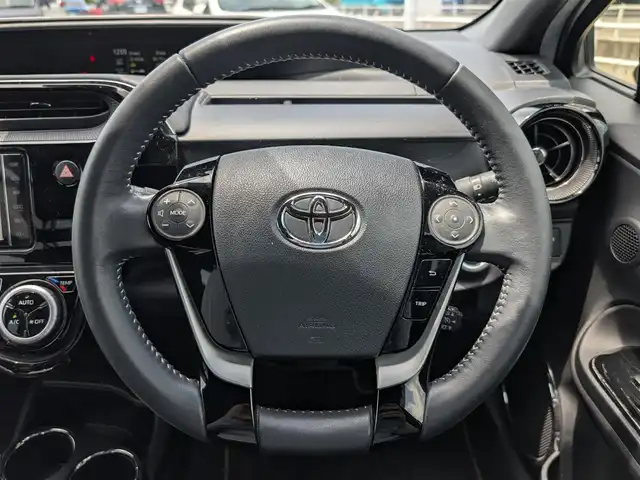 トヨタ アクア G GRスポーツ 福井県 2020(令2)年 6.4万km ホワイトパールクリスタルシャイン ワンオーナー車/純正AW付きサマータイヤ積込/全方位ドライブレコーダー/クルーズコントロール/LEDヘッドライト/Fフォグ/衝突被害軽減システム/バックカメラ/純正7インチSDナビ/フルセグテレビ/ETC/レーンキープアシスト/横滑り防止装置/盗難防止装置/アイドリングストップ/ダブルエアバッグ/純正フロアマット/スマートキー
