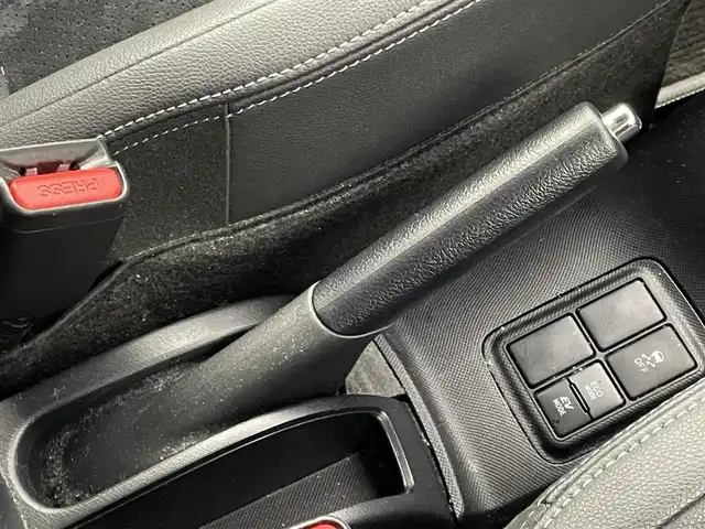 トヨタ アクア G GRスポーツ 埼玉県 2020(令2)年 6.4万km ホワイトパールクリスタルシャイン ワンオーナー車/純正AW付きサマータイヤ積込/全方位ドライブレコーダー/クルーズコントロール/LEDヘッドライト/Fフォグ/衝突被害軽減システム/バックカメラ/純正7インチSDナビ/フルセグテレビ/ETC/レーンキープアシスト/横滑り防止装置/盗難防止装置/アイドリングストップ/ダブルエアバッグ/純正フロアマット/スマートキー