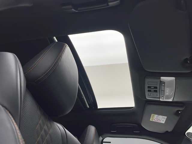 三菱 アウトランダー ＰＨＥＶ P 愛知県 2024(令6)年 1万km ブラックダイヤモンド マイプロパイロット/衝突被害軽減ブレーキ/純正12.3インチディスプレイオーディオ（ナビあり）/BOSEプレミアムサウンド/全方位カメラ/サンルーフ/本革レザーシート/レーダークルーズコントロール/シートヒーター/フルセグTV/Bluetooth/バックカメラ/電動リアゲート/パワーシート/ヘッドアップディスプレイ/コーナーセンサー/純正アルミホイール/ルーフレール/ブラインドスポットモニター/LEDヘッドライト/パドルシフト/ステアリングヒーター/リアオートエアコン/オートマチックハイビーム/置くだけ充電器/ステアリングスイッチ/スマートキー/プッシュスタート