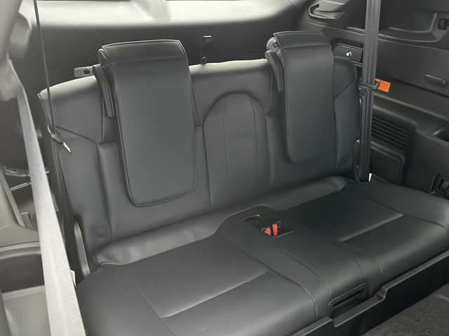 三菱 アウトランダー ＰＨＥＶ P 愛知県 2024(令6)年 1万km ブラックダイヤモンド マイプロパイロット/衝突被害軽減ブレーキ/純正12.3インチディスプレイオーディオ（ナビあり）/BOSEプレミアムサウンド/全方位カメラ/サンルーフ/本革レザーシート/レーダークルーズコントロール/シートヒーター/フルセグTV/Bluetooth/バックカメラ/電動リアゲート/パワーシート/ヘッドアップディスプレイ/コーナーセンサー/純正アルミホイール/ルーフレール/ブラインドスポットモニター/LEDヘッドライト/パドルシフト/ステアリングヒーター/リアオートエアコン/オートマチックハイビーム/置くだけ充電器/ステアリングスイッチ/スマートキー/プッシュスタート
