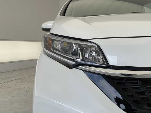 ホンダ フリード ハイブリット G 愛知県 2023(令5)年 1.9万km プラチナホワイトパール 衝突軽減システム/純正ナビ　ＳＤカードなし/両側パワースライドドア/クルーズコントロール/シートヒーター/フルセグ/CD DVD/Bluetooth/バックカメラ/コーナーセンサー/純正アルミホイール/LEDヘッドライト/オートライト/ドライブレコーダー/ETC/ステアリングスイッチ/スマートキー/プッシュスタート
