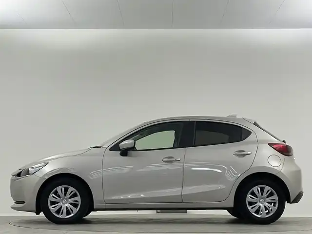 マツダ マツダ２ 15SプロアクティブスマートEDⅡ 埼玉県 2022(令4)年 0.8万km プラチナクォーツメタリック 禁煙車　純正ディスプレイ　DVD　フルセグ　ナビ　USB AUX　レーダークルーズコントロール　HUD　BSM　シートヒーター　ドライブレコーダー　全方位カメラ　ＬＥＤヘッドライト