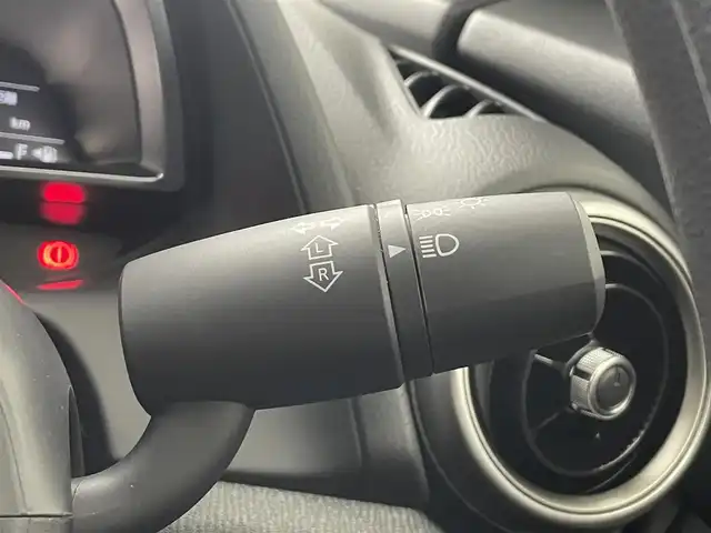 マツダ マツダ２ 15SプロアクティブスマートEDⅡ 埼玉県 2022(令4)年 0.8万km プラチナクォーツメタリック 禁煙車　純正ディスプレイ　DVD　フルセグ　ナビ　USB AUX　レーダークルーズコントロール　HUD　BSM　シートヒーター　ドライブレコーダー　全方位カメラ　ＬＥＤヘッドライト