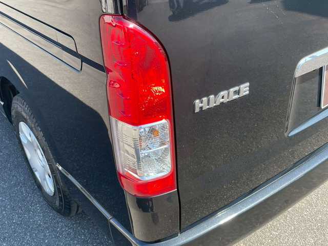 トヨタ ハイエース 宮崎県 2019(令1)年 7.8万km 黒 カロッツェリアメモリーナビ　/シートカバー　/社外フリップダウンモニター　/社外フロント・左フロントカメラ/ＥＴＣ　/片側パワースライド　/オートハイビーム　/ドアバイザー　/社外フロアマット