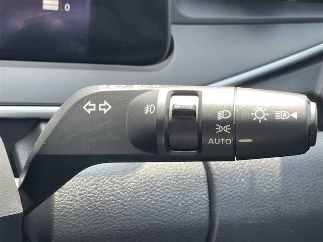 日産 ノート オーテック 滋賀県 2021(令3)年 3.3万km ピュアホワイトパール / スーパーブラック 2トーン プロパイロット/純正メーカー９型ナビ/・HDMI/Bluetooth/USB/AppleCarPlay/レザーシート/インテリジェントルームミラー/アラウンドビューモニター/LEDヘッドライト/社外１７AW（WedsSport）/おくだけ充電/BSM/革巻きステアリング/コーナーセンサー/追従クルーズコントロール/横滑り防止/衝突軽減ブレーキ/前後コーナーセンサー/ETC