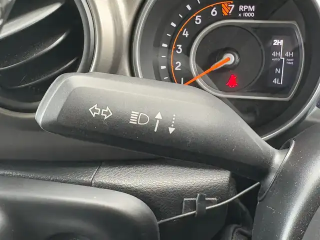 クライスラー・ジープ ジープ ラングラー アンリミテッド スポーツ 石川県 2020(令2)年 2.7万km 白 Panasonicフローティングナビ/フルセグTV/Bluetooth/バックカメラ/サイドカメラ/クリアランスソナー/アダプティブクルーズコントロール/オートライト/トランスファーケースレバー/スマートキー/ドライブレコーダー