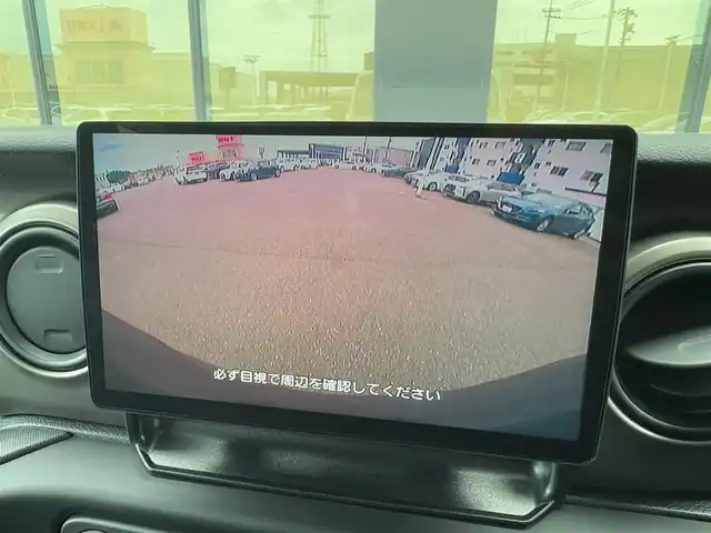 クライスラー・ジープ ジープ ラングラー アンリミテッド スポーツ 石川県 2020(令2)年 2.7万km 白 Panasonicフローティングナビ/フルセグTV/Bluetooth/バックカメラ/サイドカメラ/クリアランスソナー/アダプティブクルーズコントロール/オートライト/トランスファーケースレバー/スマートキー/ドライブレコーダー