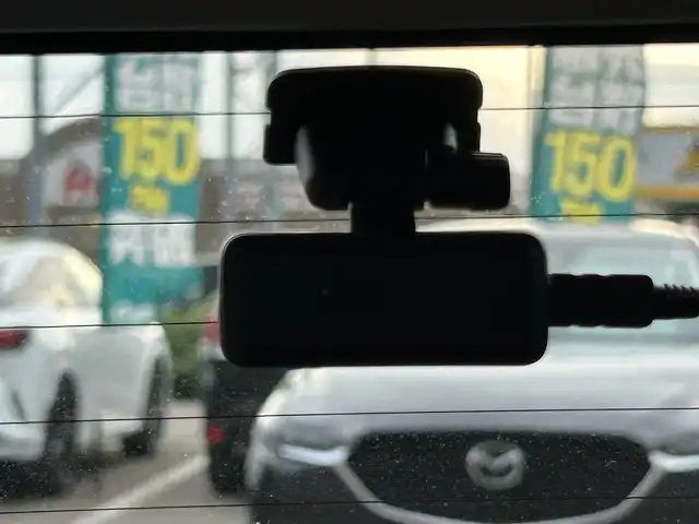 トヨタ ライズ G 道南・函館 2022(令4)年 1万km シャイニングホワイトパール ・ディスプレイオーディオ/・フルセグＴＶ/・夏冬タイヤ/・純正エンジンスターター/・ドライブレコーダー/・バックカメラ/・コーナーセンサー/・オートハイビーム/・衝突軽減ブレーキ/・シートヒーター/・純正フロアマット/・LEDヘッドライト/・ワンオーナー/・スペアキー/・スマートキー