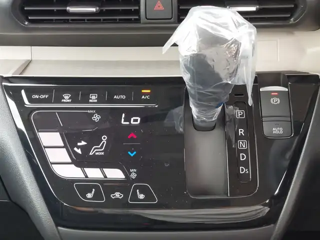 三菱 デリカミニ T プレミアム 東京都 2025(令7)年 0.1千km アメジストブラック/シルキーホワイト 届出済未使用車/9インチディスプレイオーディオ/AndroidAuto/AppleCarplay/Bluetooth/HDMI/全方位カメラ/デジタルインナーミラー/ステアリングヒーター/両側パワースライドドア/アイドリングストップ/シートヒーター/ルーフレール/前後コーナーセンサー