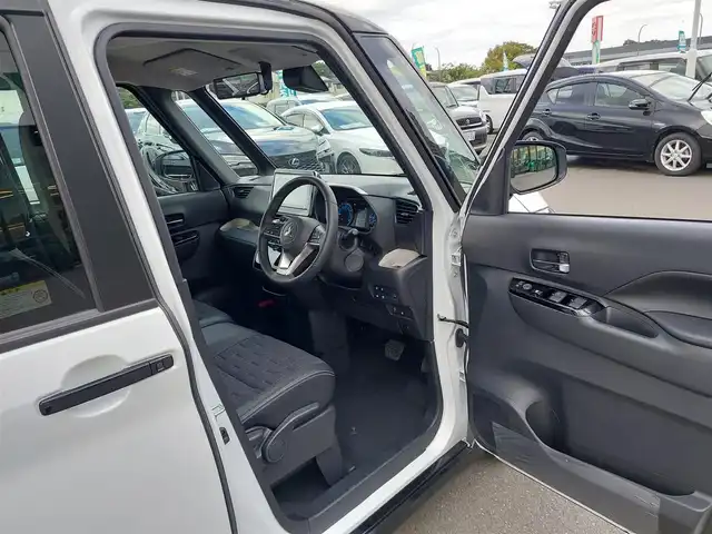 三菱 デリカミニ T プレミアム 東京都 2025(令7)年 0.1千km アメジストブラック/シルキーホワイト 届出済未使用車/9インチディスプレイオーディオ/AndroidAuto/AppleCarplay/Bluetooth/HDMI/全方位カメラ/デジタルインナーミラー/ステアリングヒーター/両側パワースライドドア/アイドリングストップ/シートヒーター/ルーフレール/前後コーナーセンサー