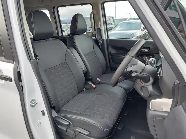 三菱 デリカミニ T プレミアム 東京都 2025(令7)年 0.1千km アメジストブラック/シルキーホワイト 届出済未使用車/9インチディスプレイオーディオ/AndroidAuto/AppleCarplay/Bluetooth/HDMI/全方位カメラ/デジタルインナーミラー/ステアリングヒーター/両側パワースライドドア/アイドリングストップ/シートヒーター/ルーフレール/前後コーナーセンサー