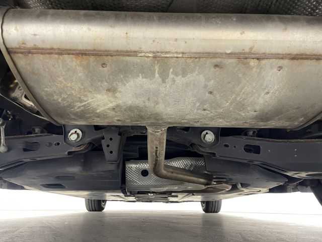 トヨタ プリウス S 大分県 2017(平29)年 6.7万km ホワイトパールクリスタルシャイン 純正9型ナビ　DSZT-YC4T /(CD/DVD/BT/SD/フルセグTV)/バックカメラ/ETC/プッシュスタート/LEDヘッドライト/純正フロアマット/ドアバイザー/ドライブレコーダー前後/オートライト/スマートキー/純正フロアマット/電動格納ウィンカーミラー/ステアリングリモコン/横滑り防止装置/フォグランプ